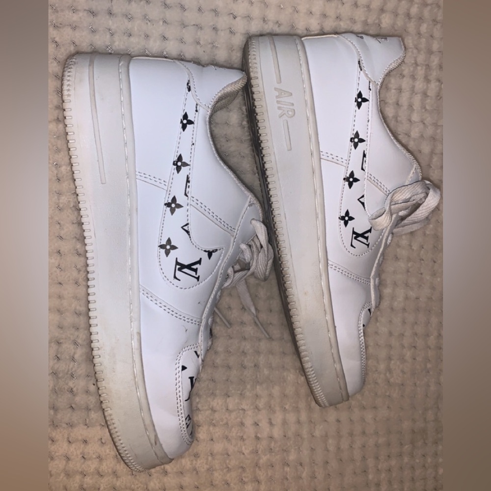 LV custom Nike air max - Picture 6 of 12